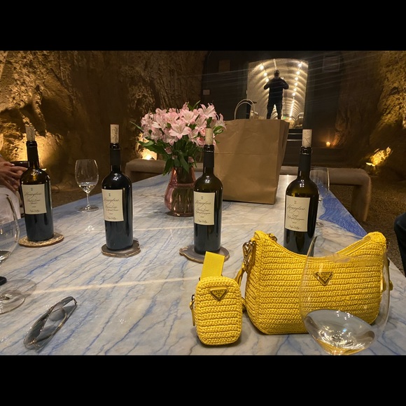 One week sale‼️ Prada Re-Edition 2005 yellow raffia bag - Picture 10 of 12